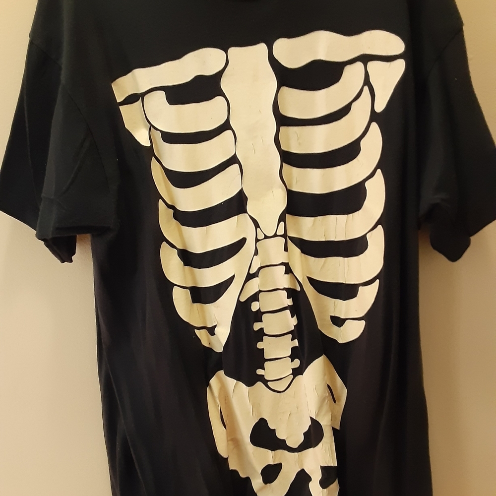A vintage skeleton T shirt.